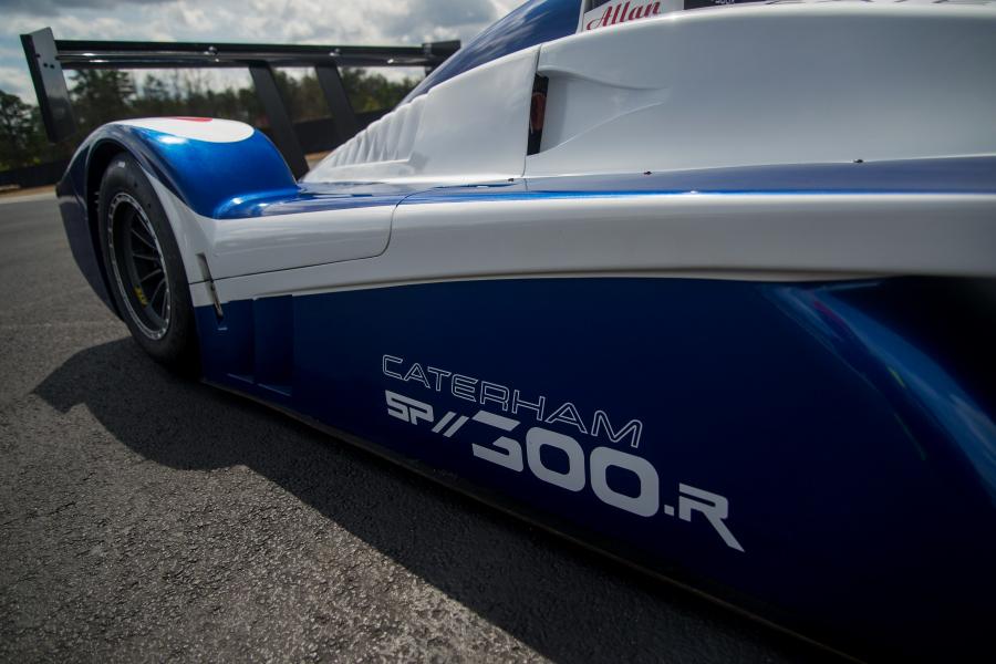 Детали экстерьера Caterham-Lola SP/300.R 2011 года  (фото 49 из 61)